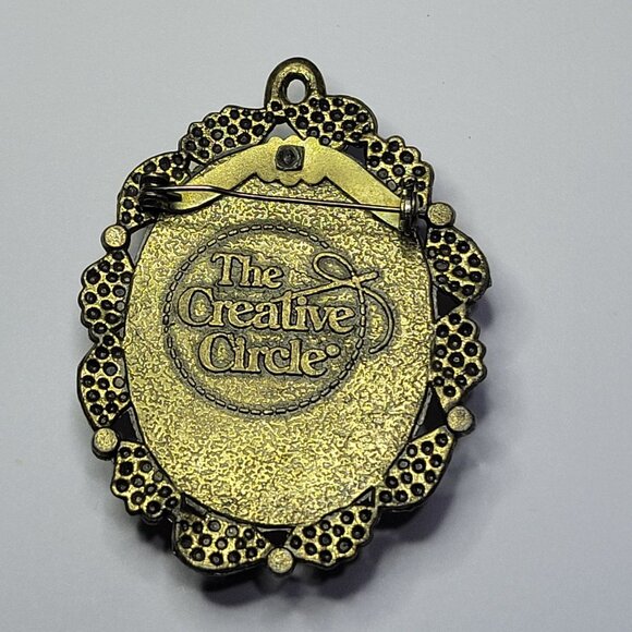 Cross Stitch Floral Vintage Brooch Pendant Signed the Creative Circle Flower - Picture 2 of 5